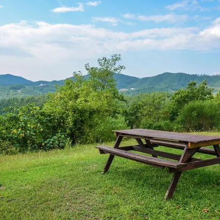 Agriturismo Il Palazzo Cinque Сasa de vacaciones Costacciaro